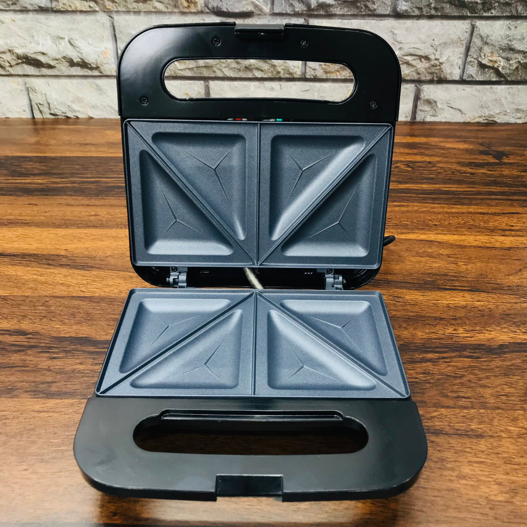 Philips Sandwich Maker 4 Slice | Dual Heating Non-Stick Coating